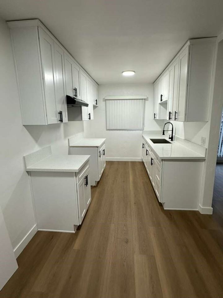 4722 August St. - Photo 7 of 8