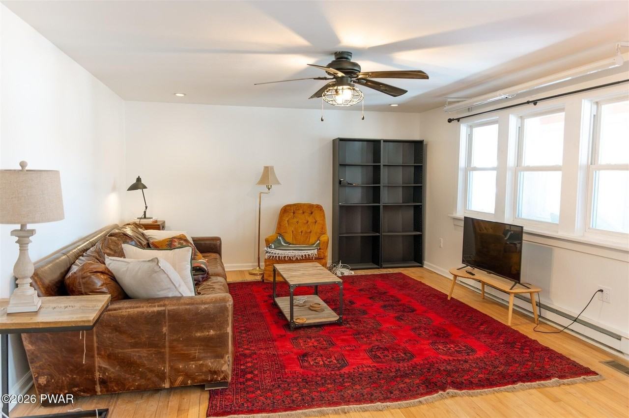 844 Terrace St - Photo 7 of 25