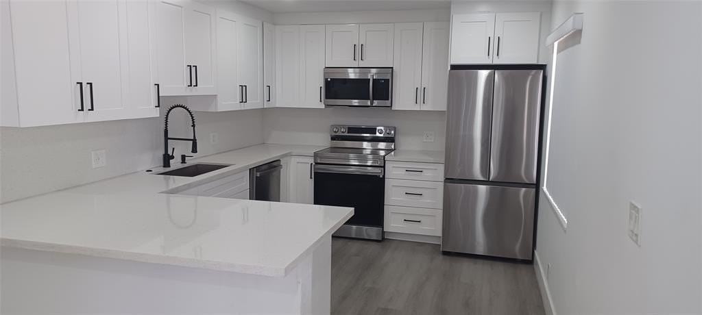 630 N 58th Ave - Photo 4 of 7