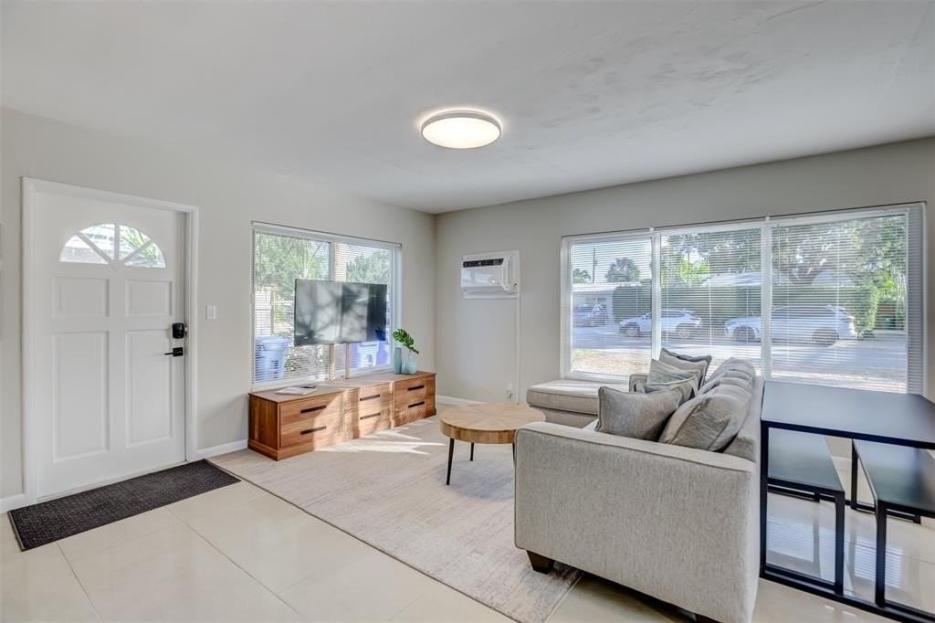 1005 Ne 17th Ct Unit A - Photo 6 of 26