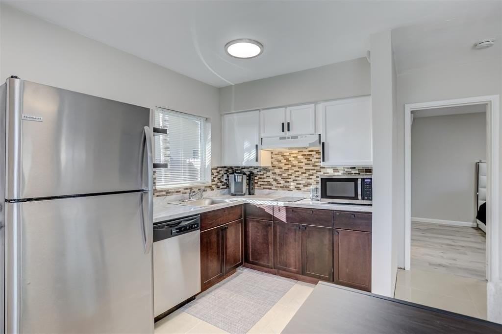 1005 Ne 17th Ct Unit A - Photo 7 of 26