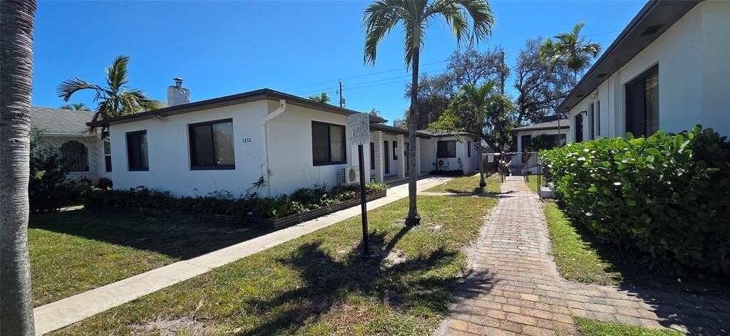 1830 Lincoln St #2 - Photo 2 of 9