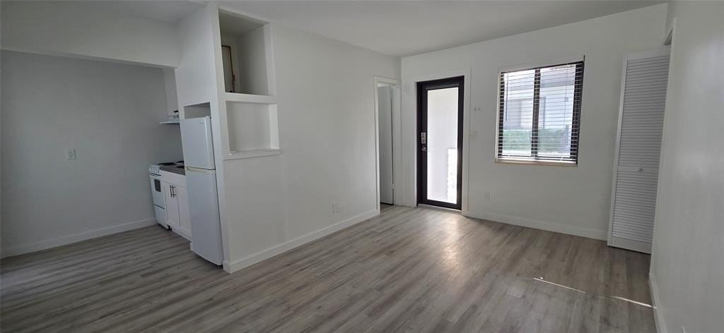 1830 Lincoln St #2 - Photo 3 of 9