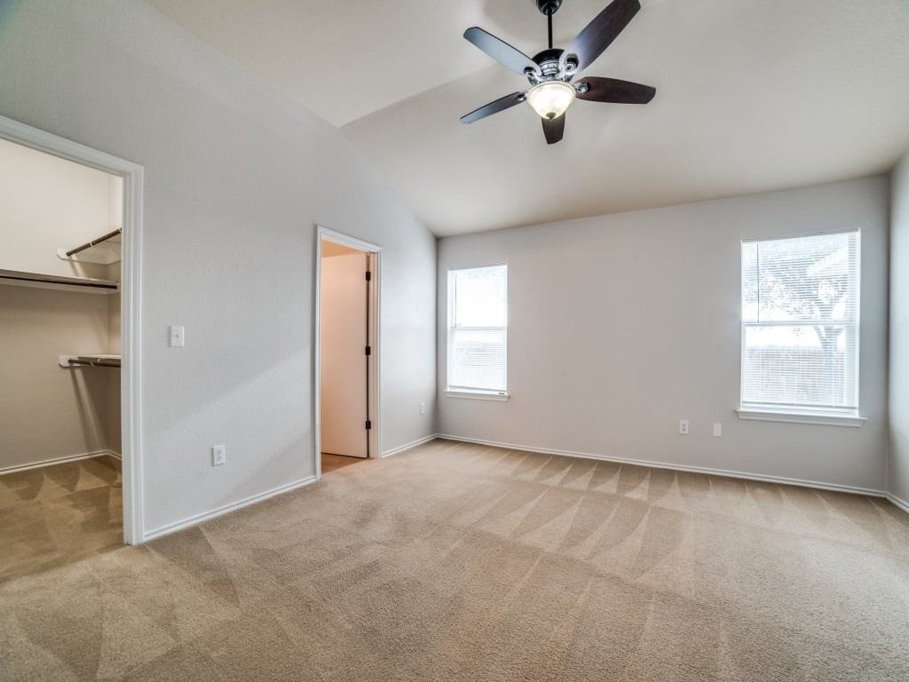 7318 Copper Mdw - Photo 7 of 13