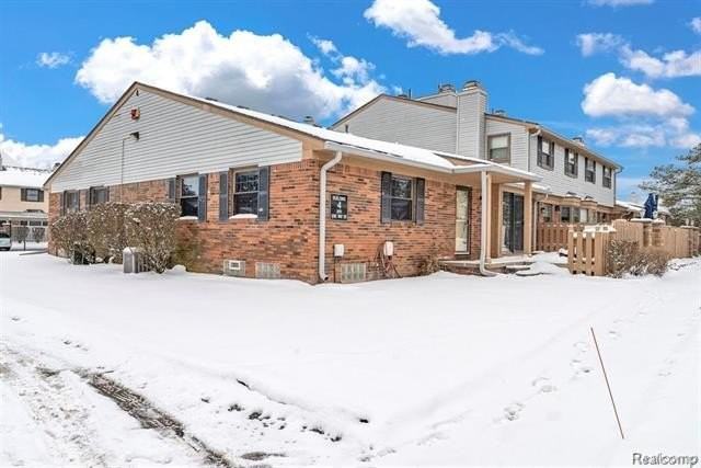 1891 Vine Way Dr #27 - Photo 2 of 34