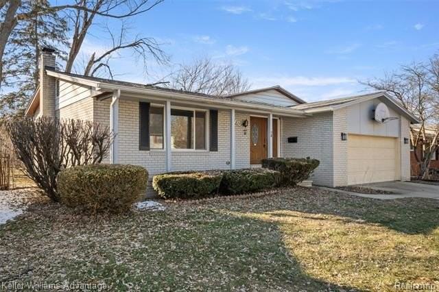 14377 Cranston St - Photo 3 of 50