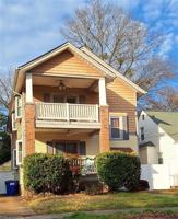 featured image of 440 New York Ave #2