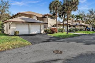 1779 Ne 40th Pl #405 - Photo 1 of 1