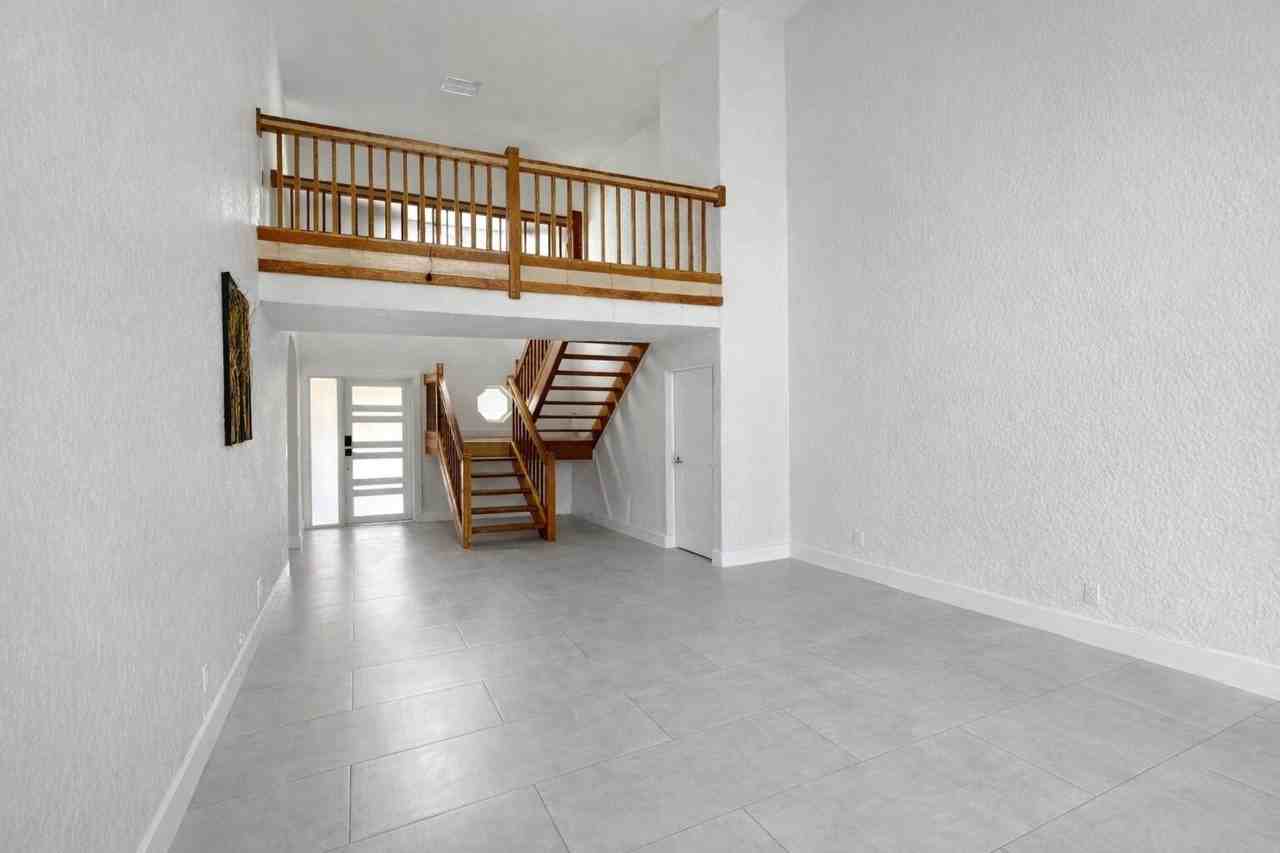 149 Ponce De Leon St - Photo 5 of 16