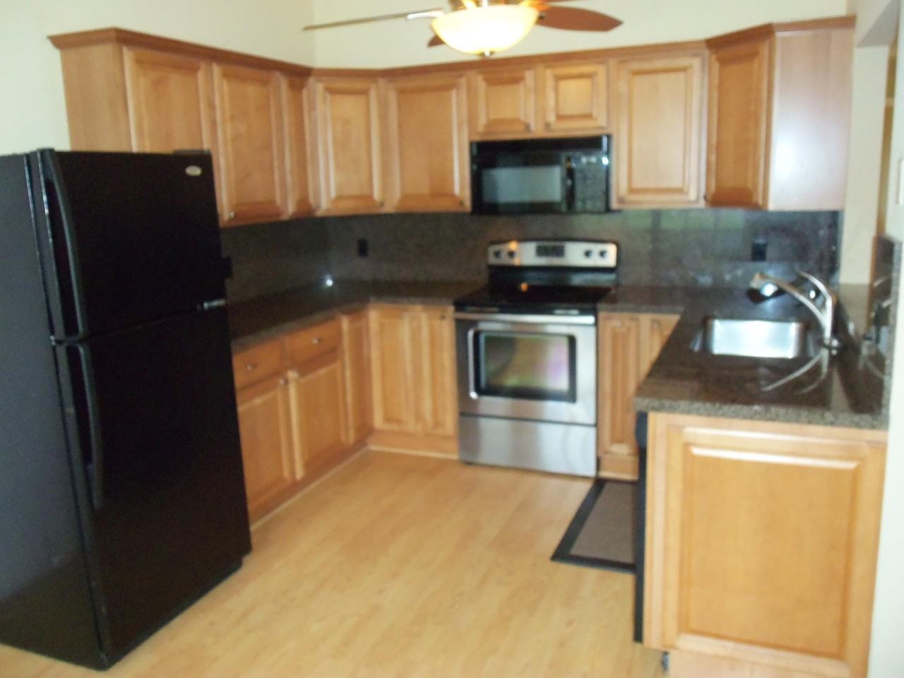 5664 Pebble Brook Ln - Photo 4 of 48