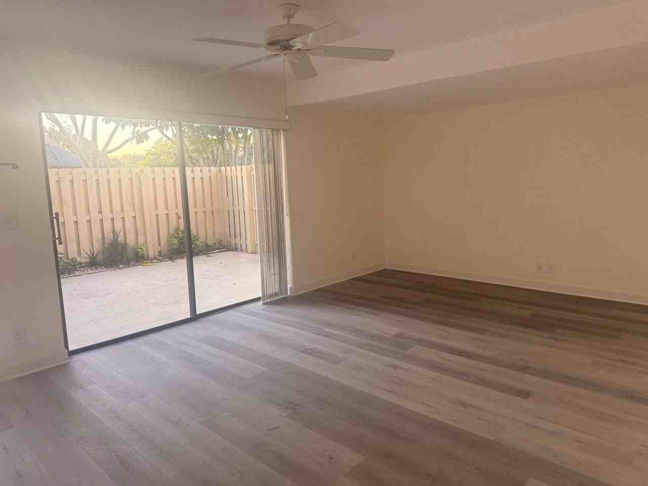 2622 Nw 7th Ct - Photo 4 of 20