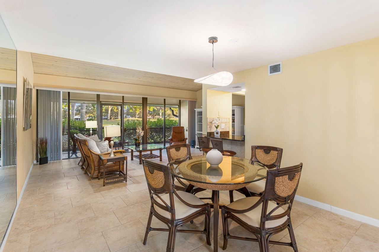 229 Old Meadow Way - Photo 5 of 48