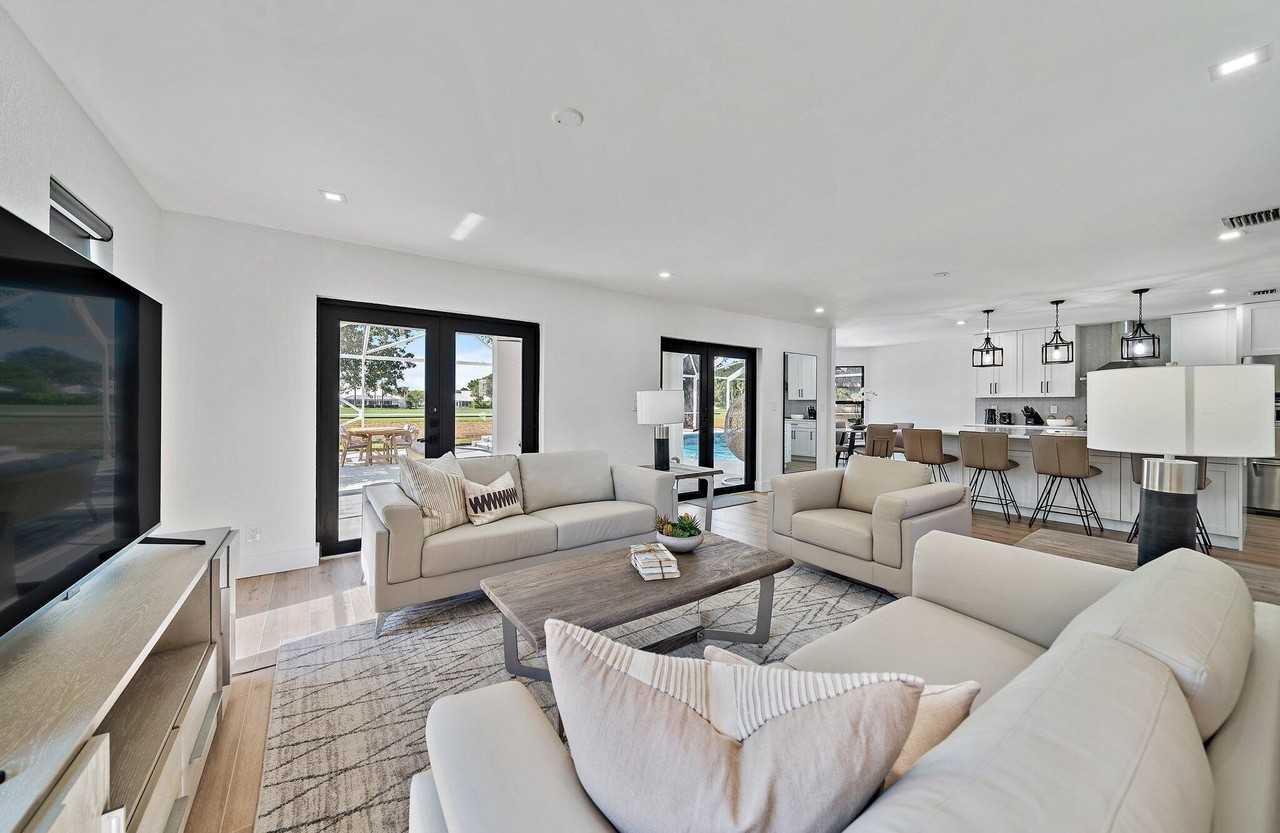 1878 Lynton Cir - Photo 3 of 45