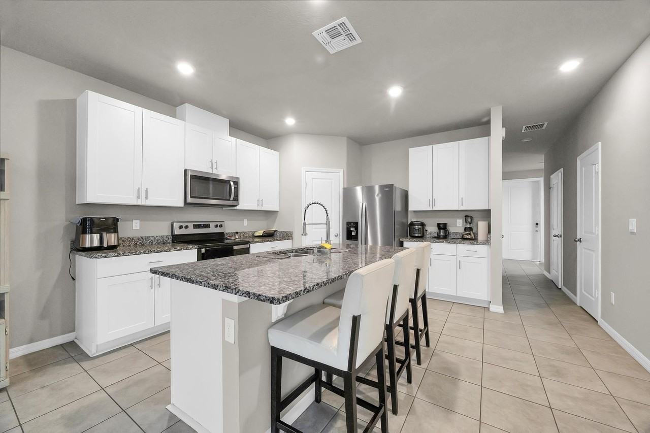 3550 San Bernardino Way - Photo 5 of 28