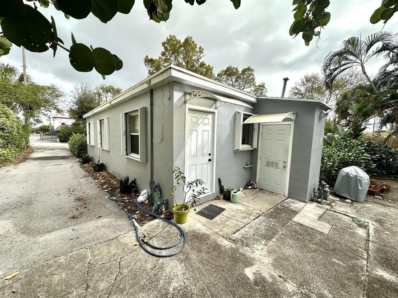 1147 15th Ave N #A - Photo 5 of 17