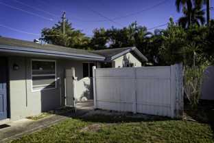 1126 Ne 16th Pl #3 - Photo 1 of 1