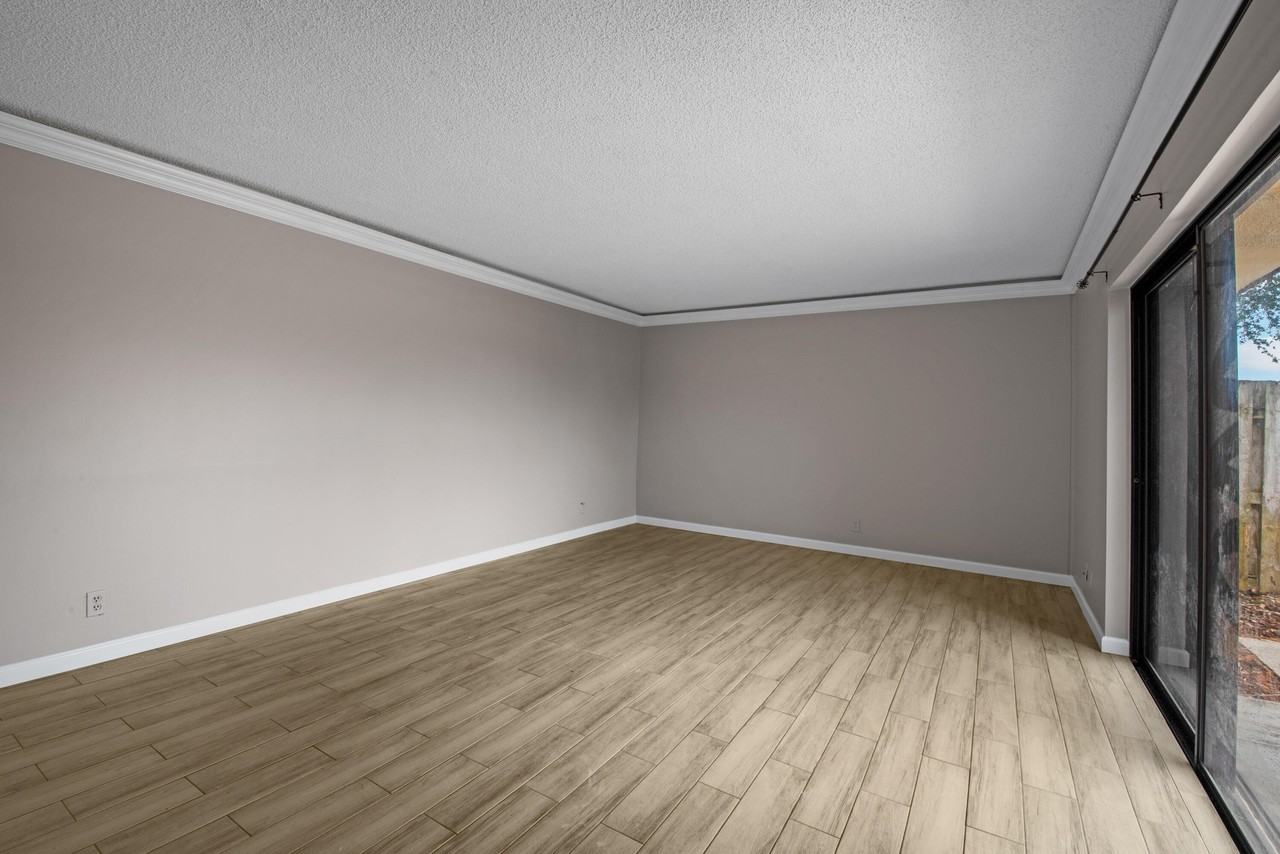 388 Lake Arbor Dr - Photo 7 of 39