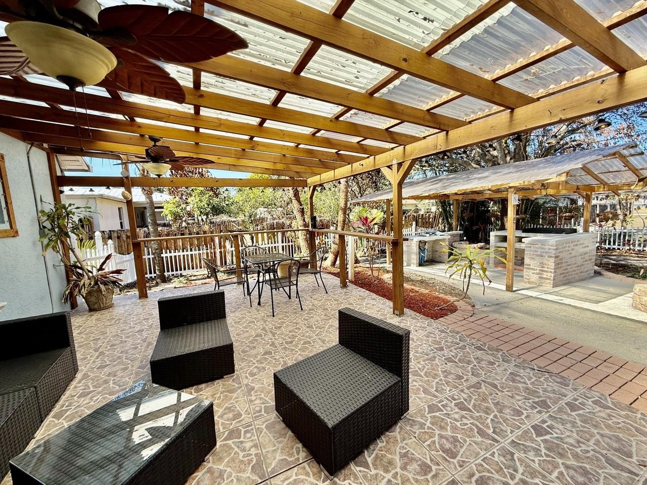 125 Sw Donna Ter - Photo 4 of 35