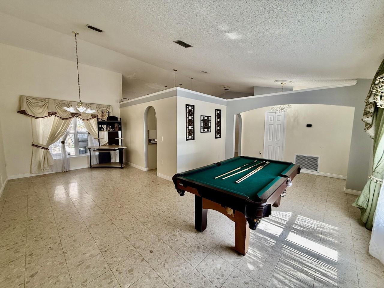 125 Sw Donna Ter - Photo 7 of 35