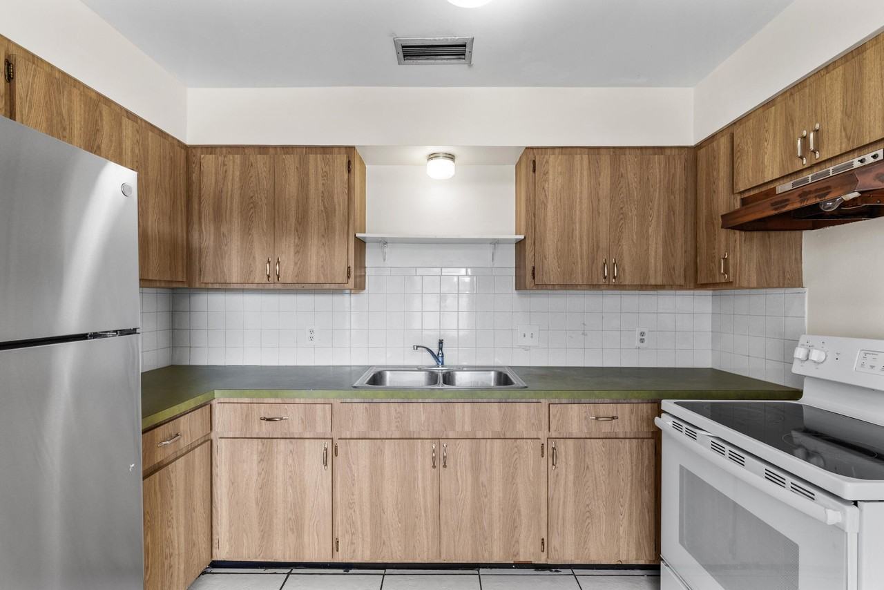 349 Wickline Blvd #353 - Photo 4 of 13