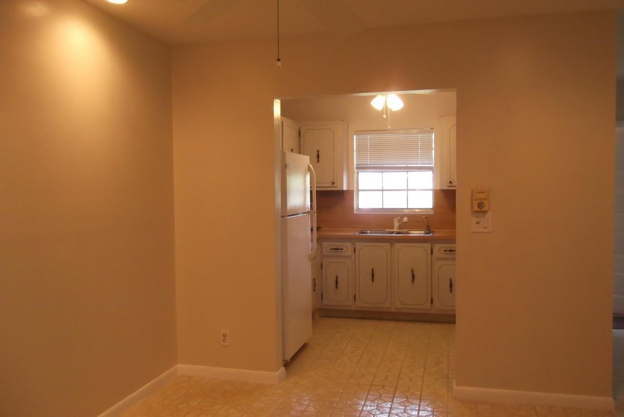 4510 Nw 2nd St #A - Photo 7 of 19