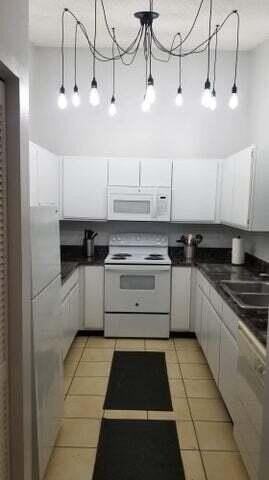 1509 Hawthorne Pl - Photo 6 of 14