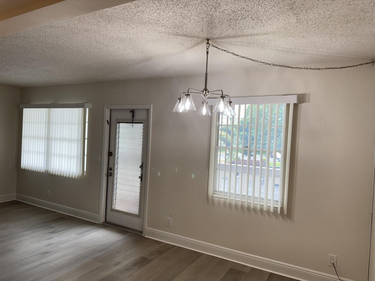 2039 Rexford C #C - Photo 3 of 27