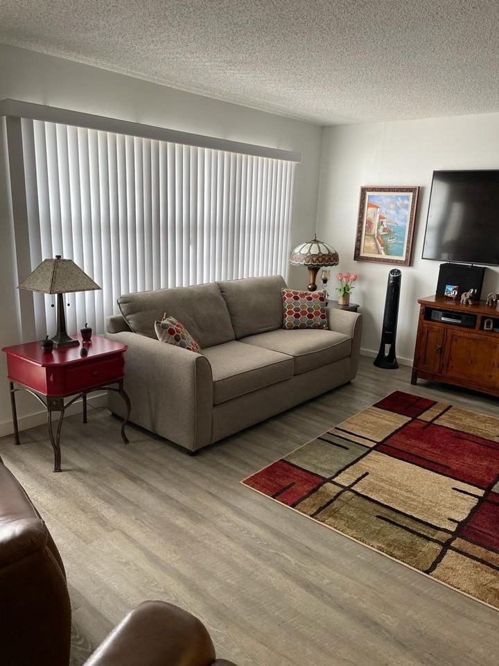 2052 Cornwall C #2052 - Photo 6 of 34