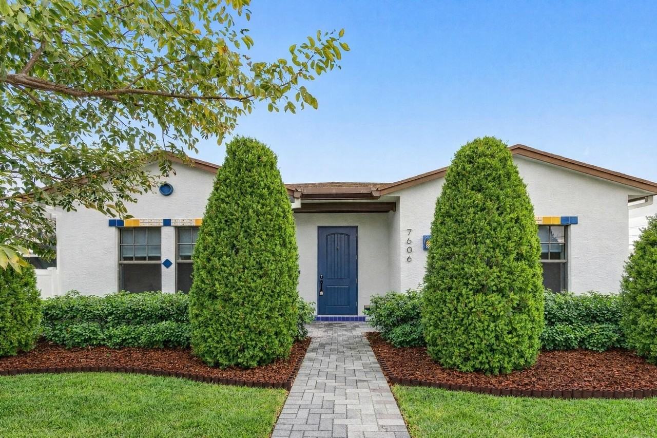 7606 S Olive Ave - Photo 4 of 30