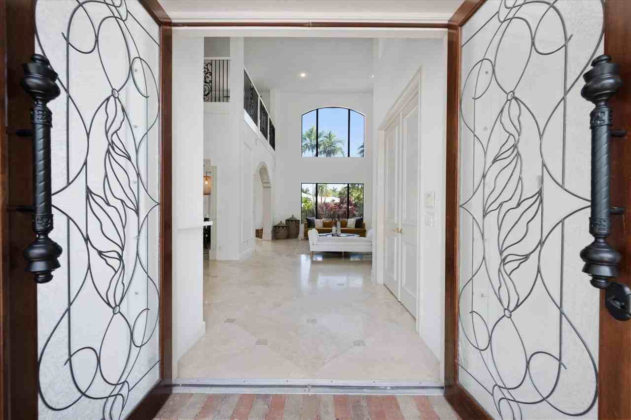 11640 S Sea Ct - Photo 4 of 46