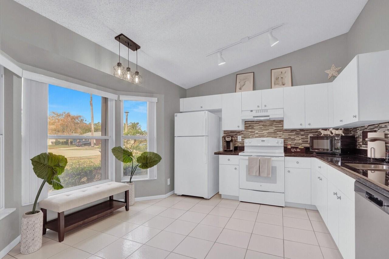 1544 Old Cypress Trl - Photo 2 of 18