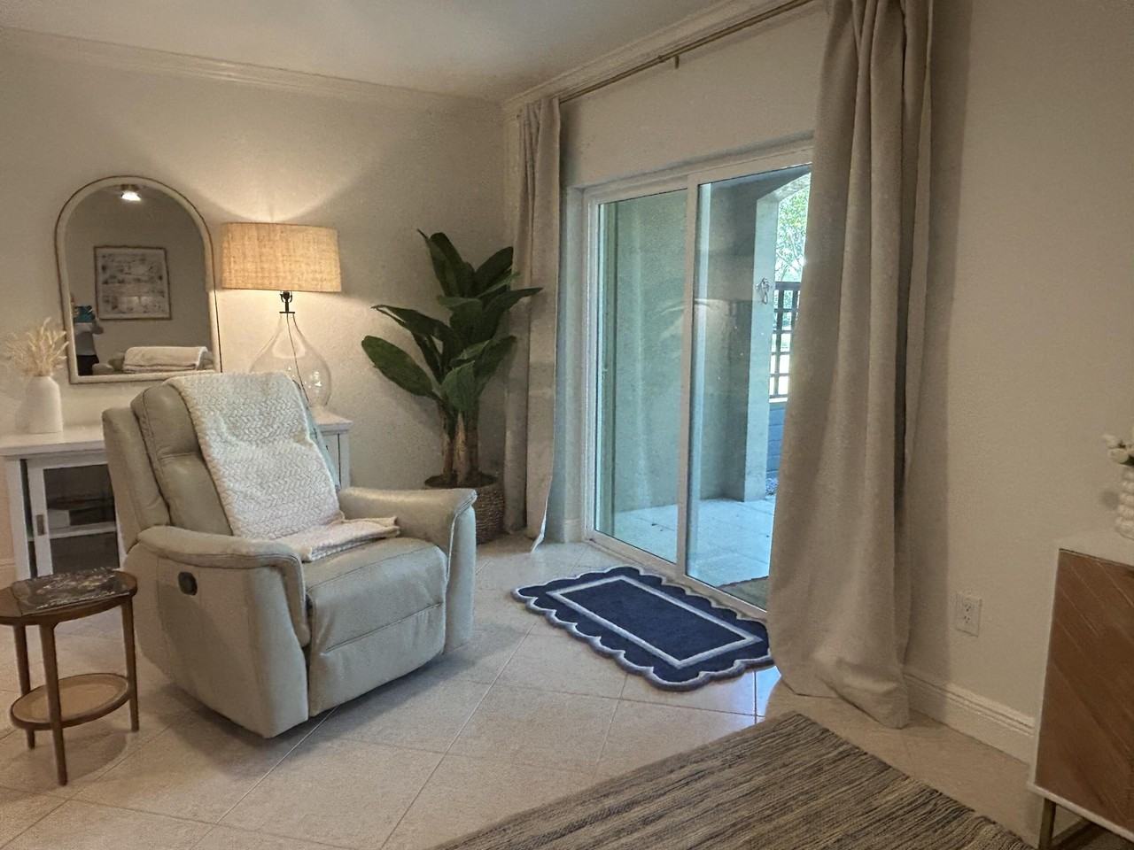 12768 Westhampton Cir - Photo 7 of 36