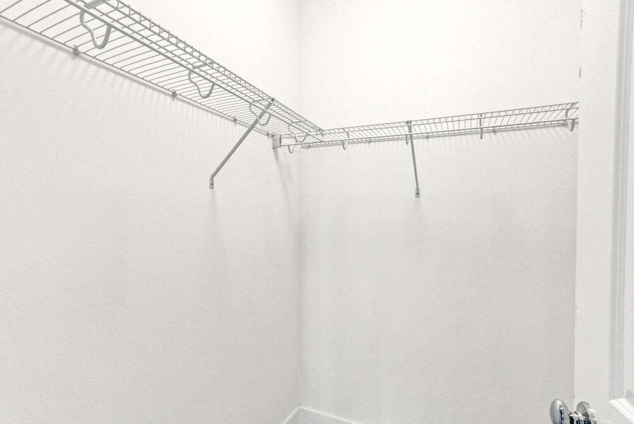 5260 Beckman Ter - Photo 6 of 50