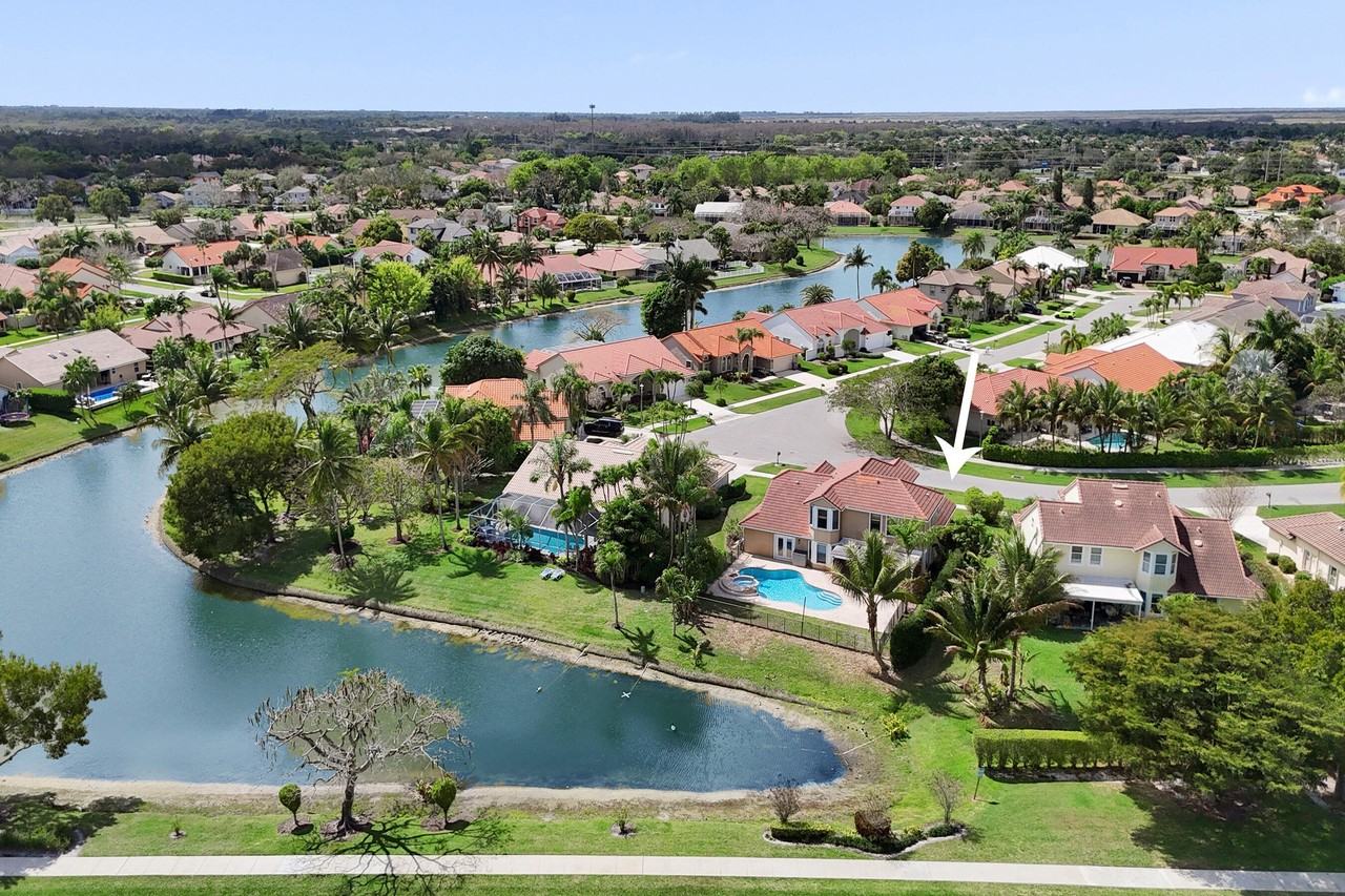 10732 Sea Cliff Cir - Photo 3 of 34