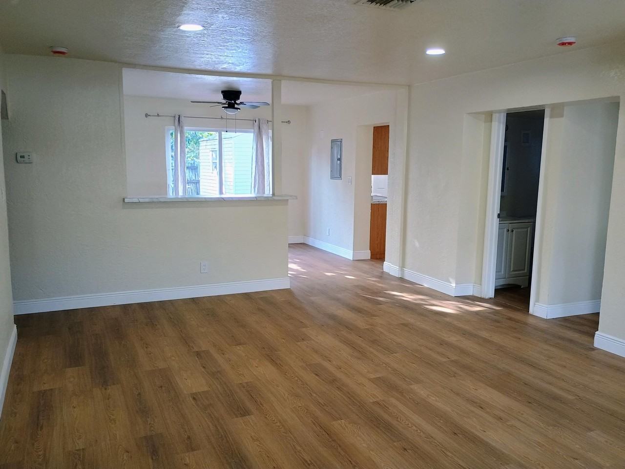 1712 N 26th Ave - Photo 3 of 13