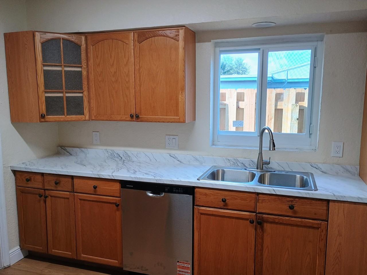 1712 N 26th Ave - Photo 6 of 13