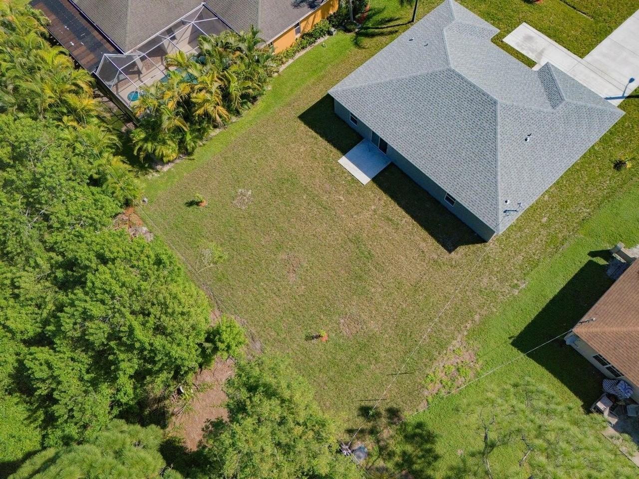 574 Nw Bayshore Blvd - Photo 6 of 41