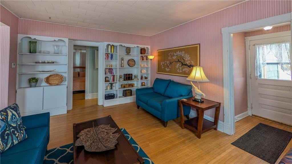 519 Park Ave - Photo 2 of 16