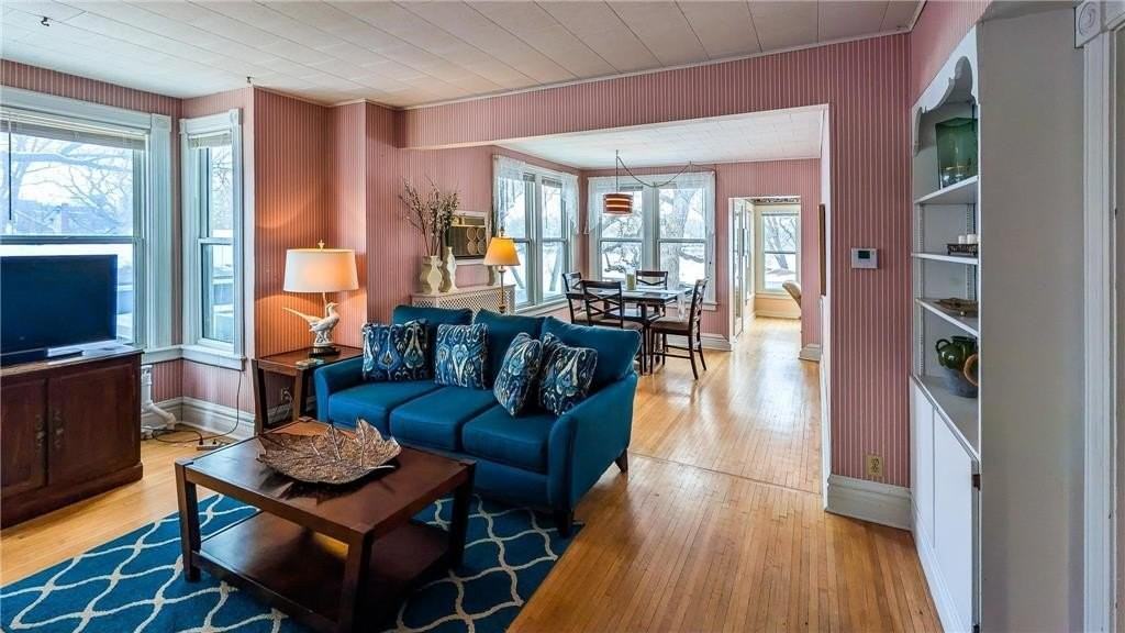 519 Park Ave - Photo 4 of 16