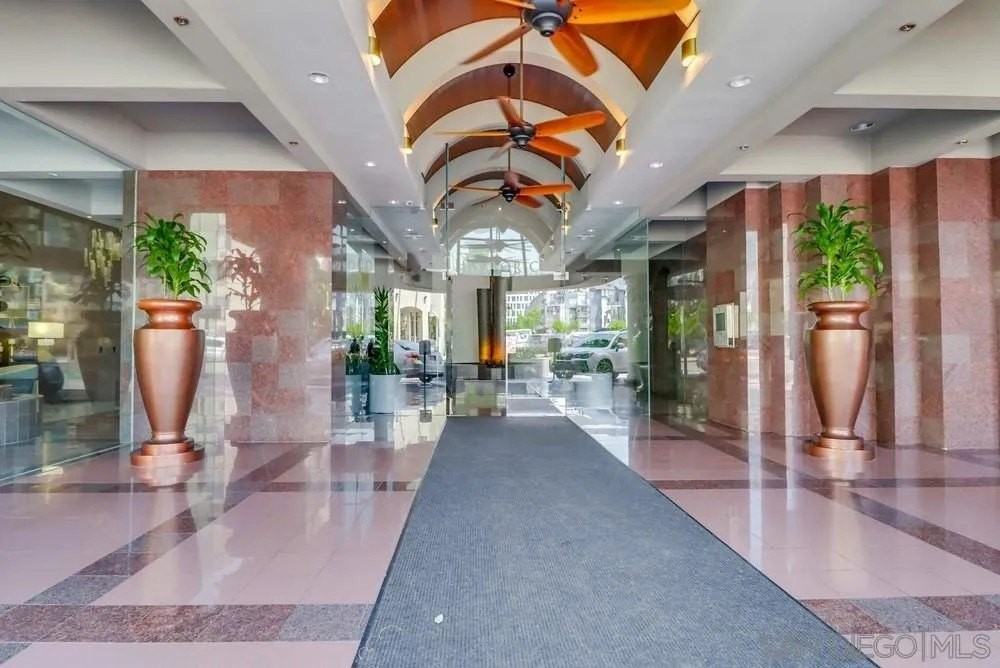 100 Harbor Dr Unit 504 - Photo 5 of 46