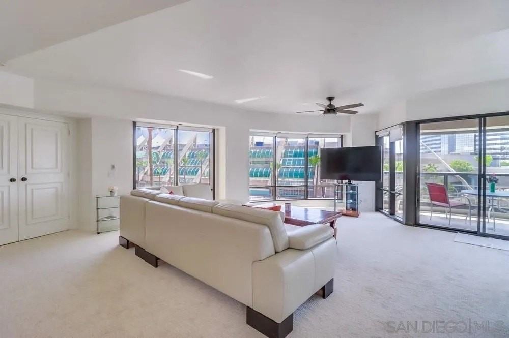 100 Harbor Dr Unit 504 - Photo 7 of 46