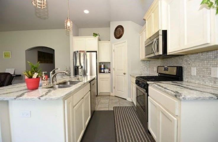 4519 Aggie Dr - Photo 5 of 25