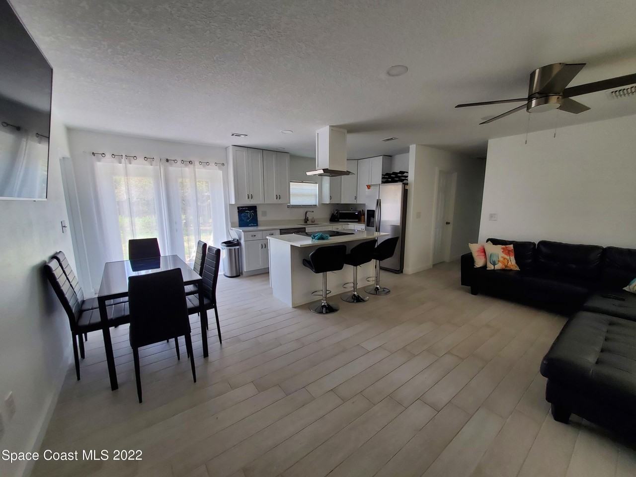 114 Harris Blvd - Photo 2 of 11