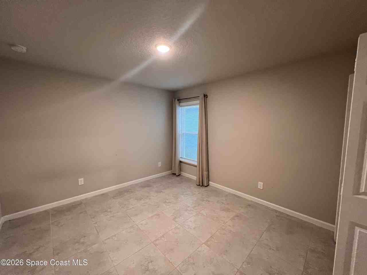 545 Cooper Ct Sw - Photo 6 of 19