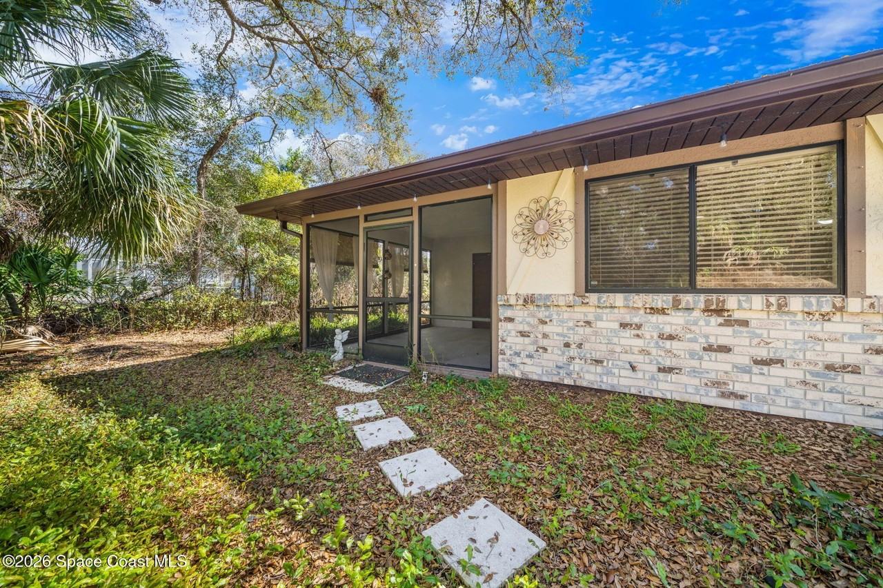 6109 Gallop Ct - Photo 4 of 21