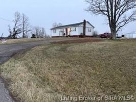 featured image of 2708 Beagle Club Rd