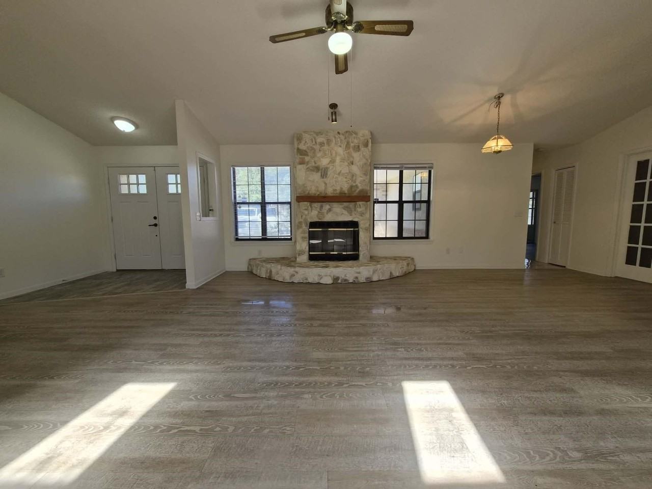 57 Shores Blvd - Photo 3 of 24