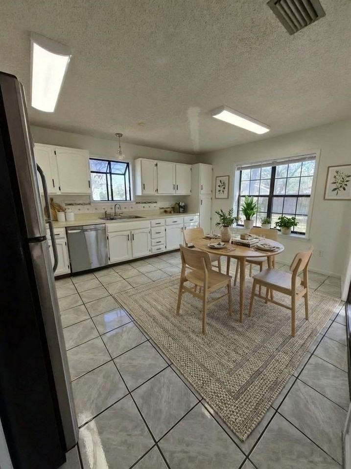 57 Shores Blvd - Photo 7 of 24