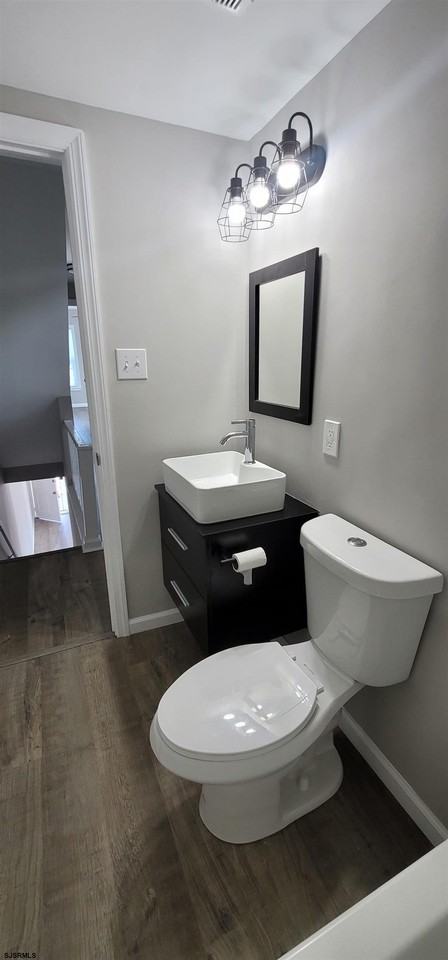 2011 Caspian Ave - Photo 7 of 7