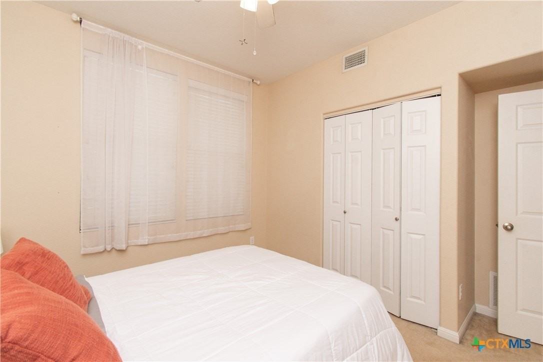 421 Shadowpoint - Photo 7 of 24